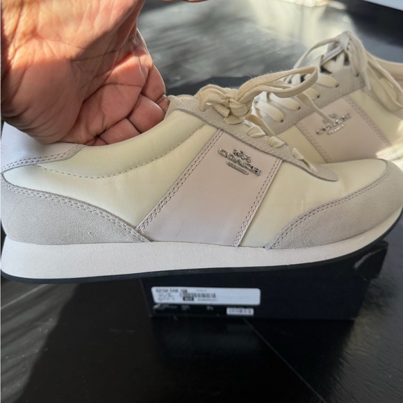 Coach Raelyn Runner Size 10 - Picture 4 of 16